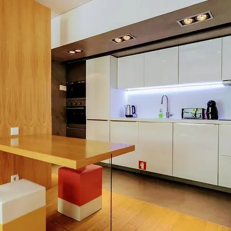 Apartment Marques De Pombal Terrace By Village Lissabon