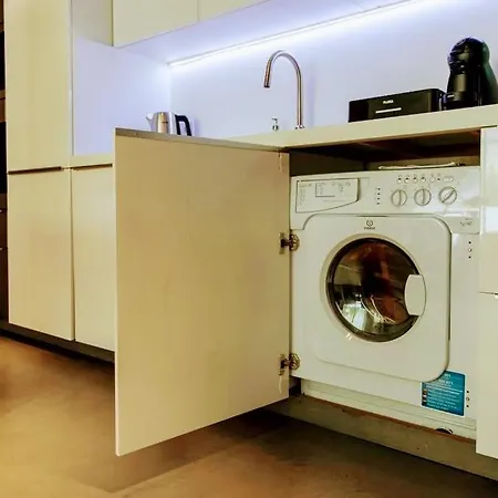 Marques De Pombal Terrace By Village Lisboa