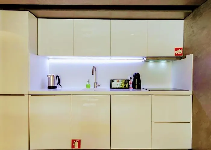 Marques De Pombal Terrace By Village Lisbon