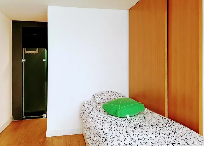 Marques De Pombal Terrace By Village Apartment Lisbon