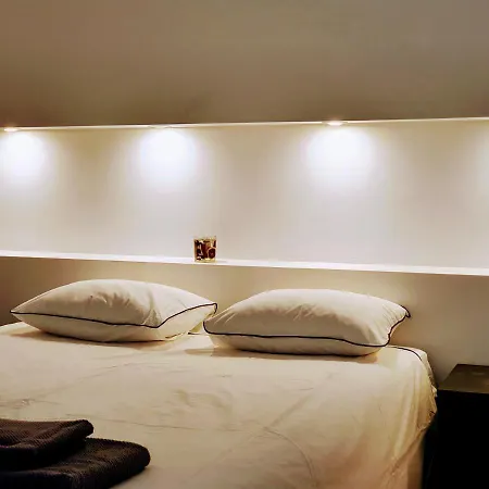 Marques De Pombal Terrace By Village Apartment *